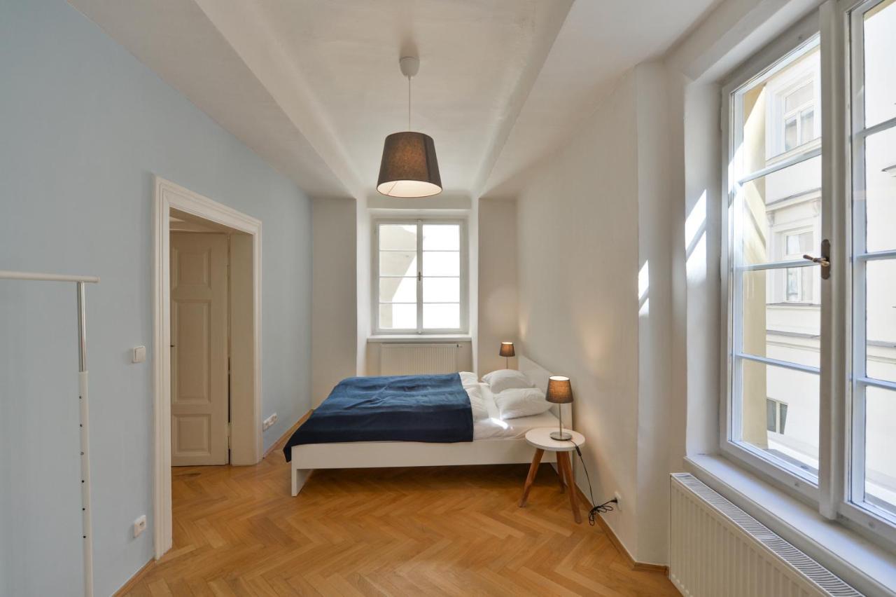 Celetná 27 * Praha