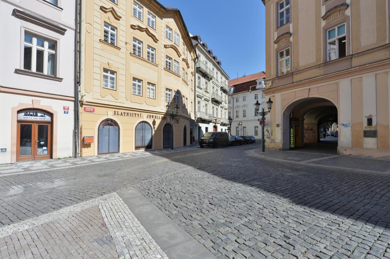 Celetná 27 * Praha